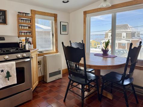 919 Island Avenue Long Island ME 04050