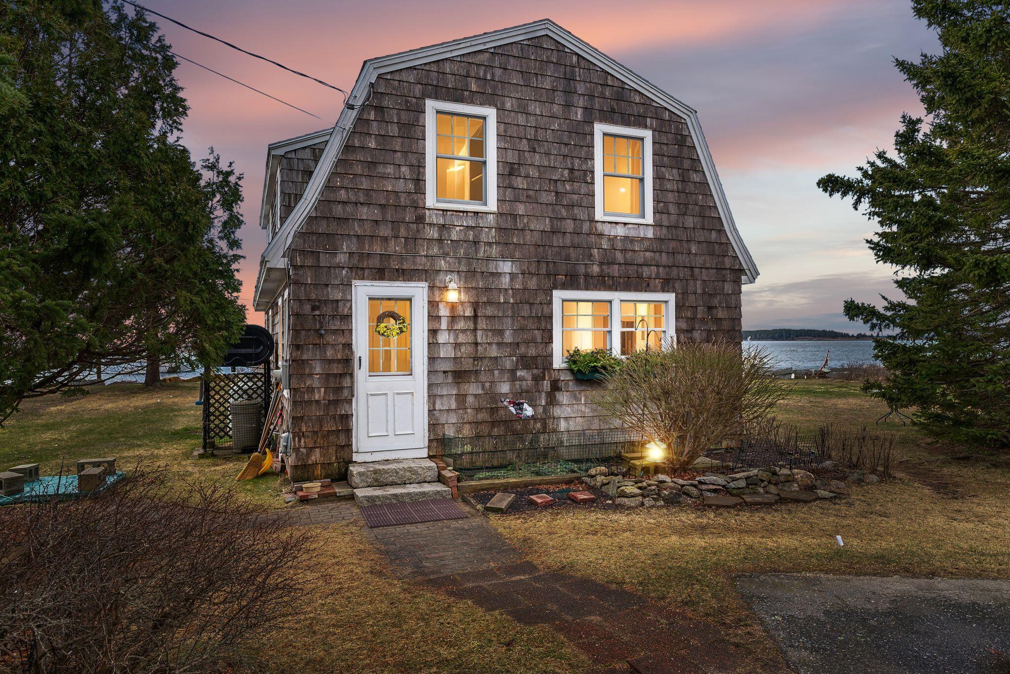 8 Powderhouse Cove Road South Thomaston ME 04858