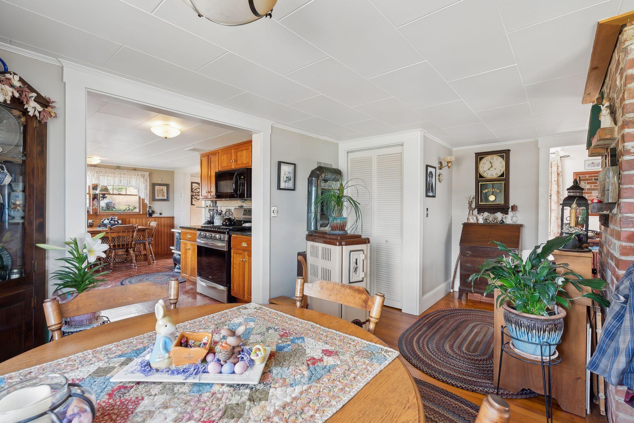 8 Powderhouse Cove Road South Thomaston ME 04858