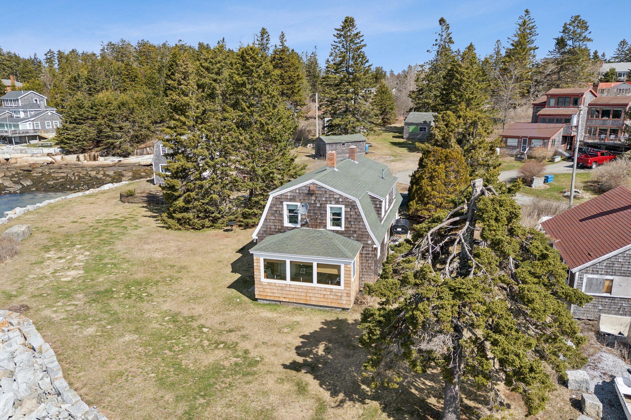 8 Powderhouse Cove Road South Thomaston ME 04858