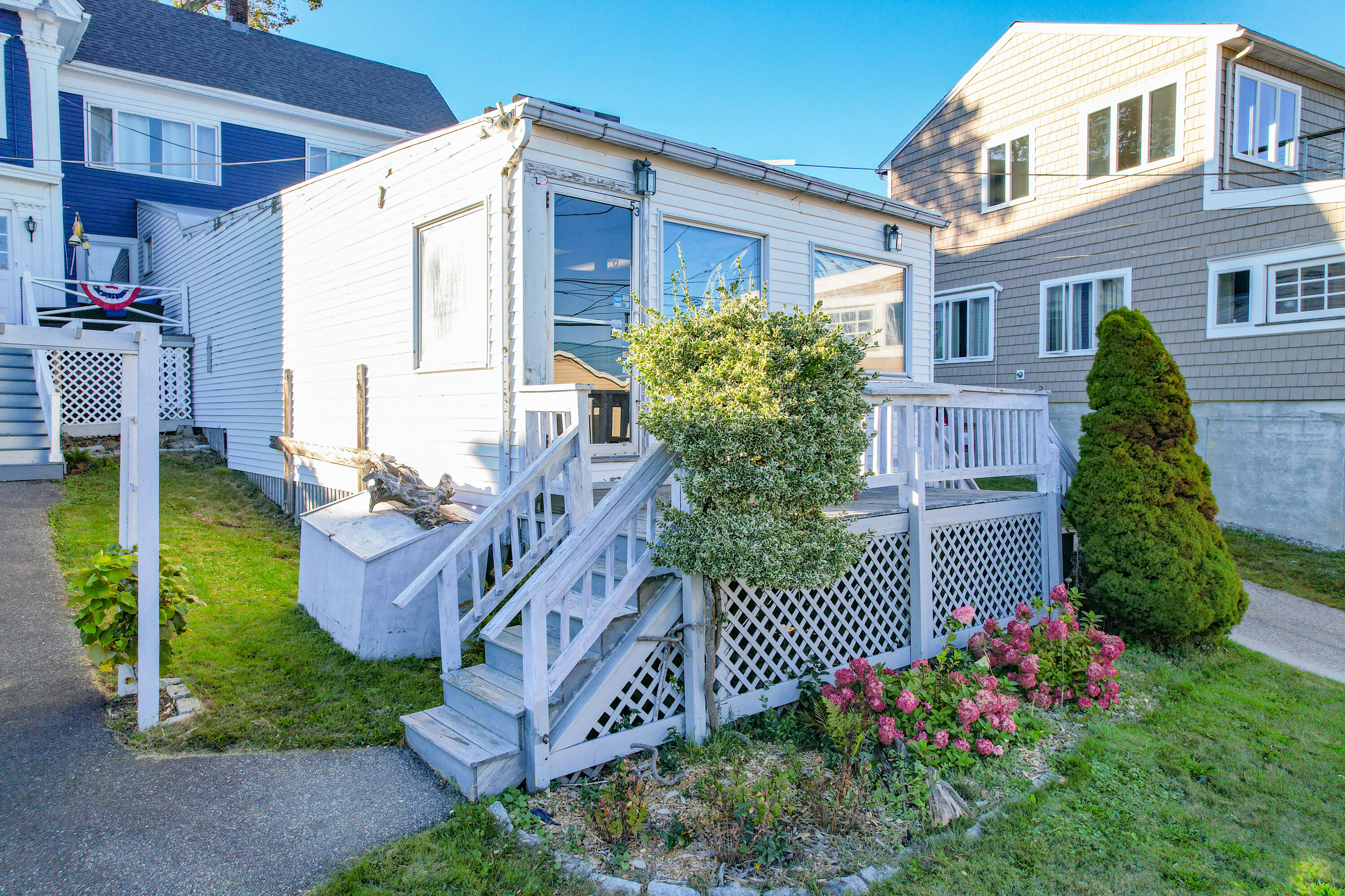 53 Commercial Street Boothbay Harbor ME 04538