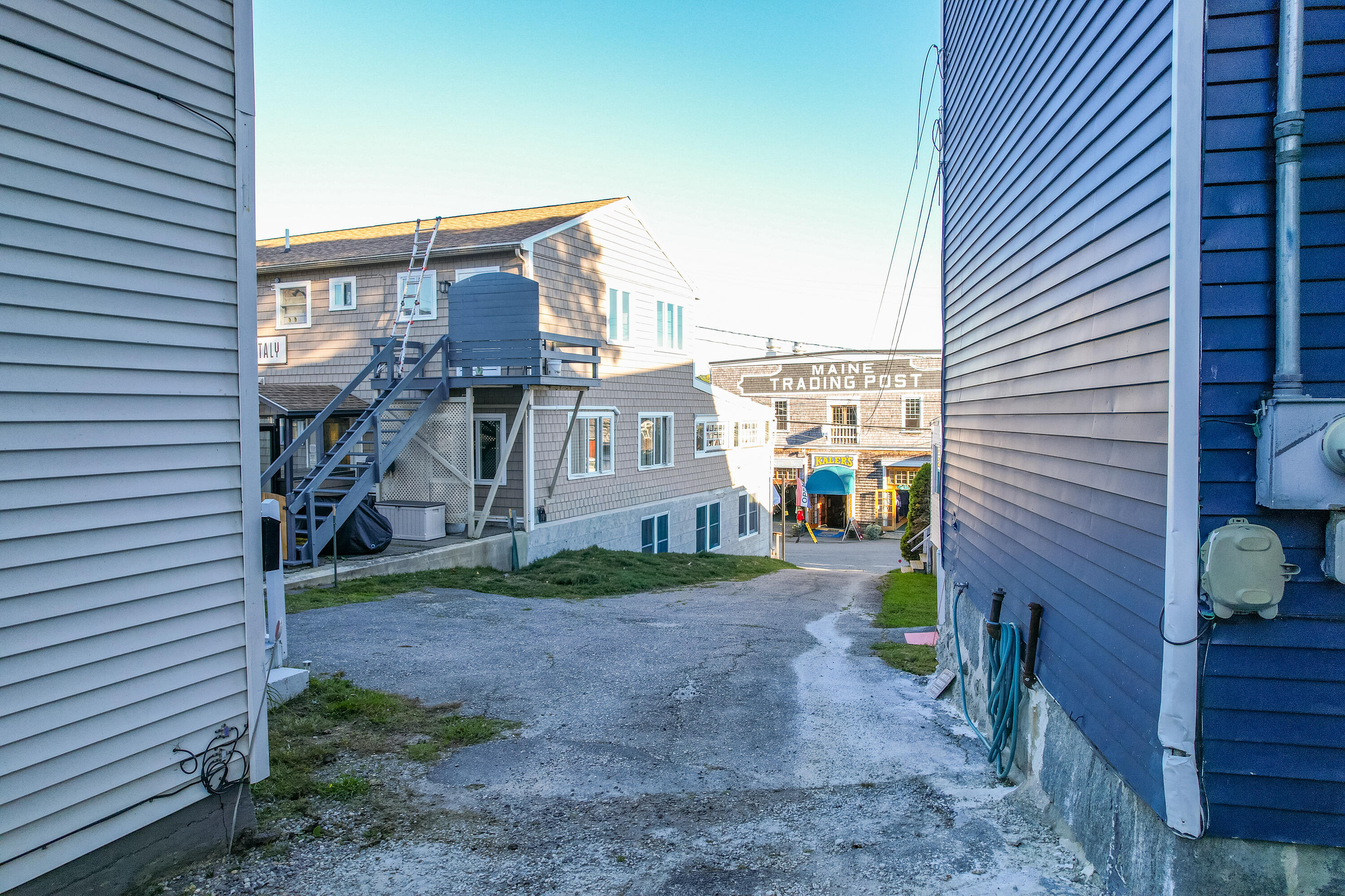 53 Commercial Street Boothbay Harbor ME 04538