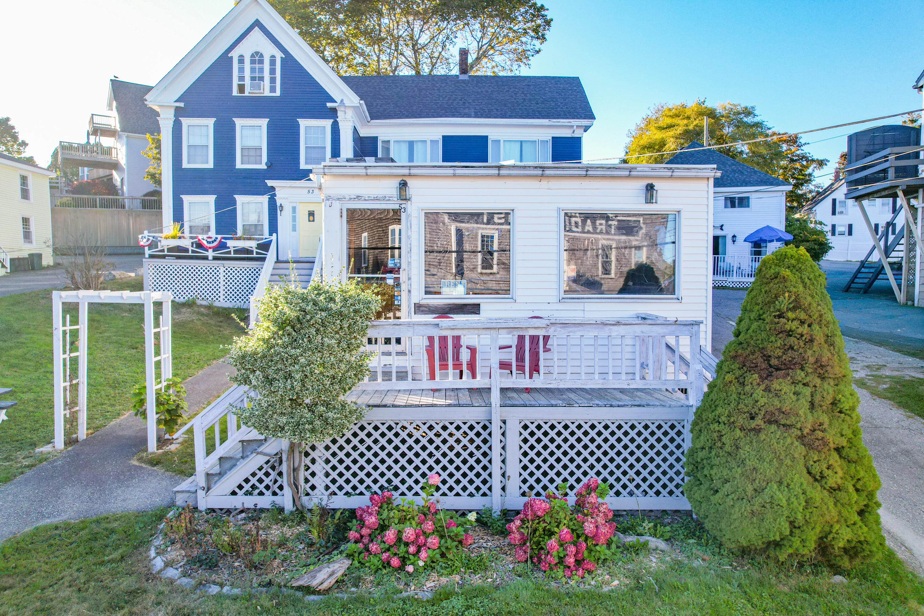 53 Commercial Street Boothbay Harbor ME 04538