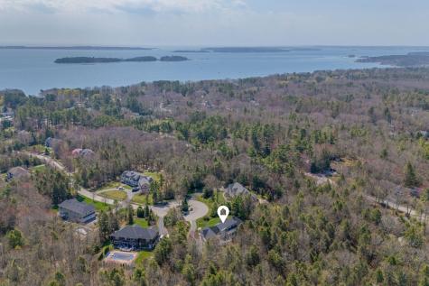 37 Mary Lane Cumberland ME 04110