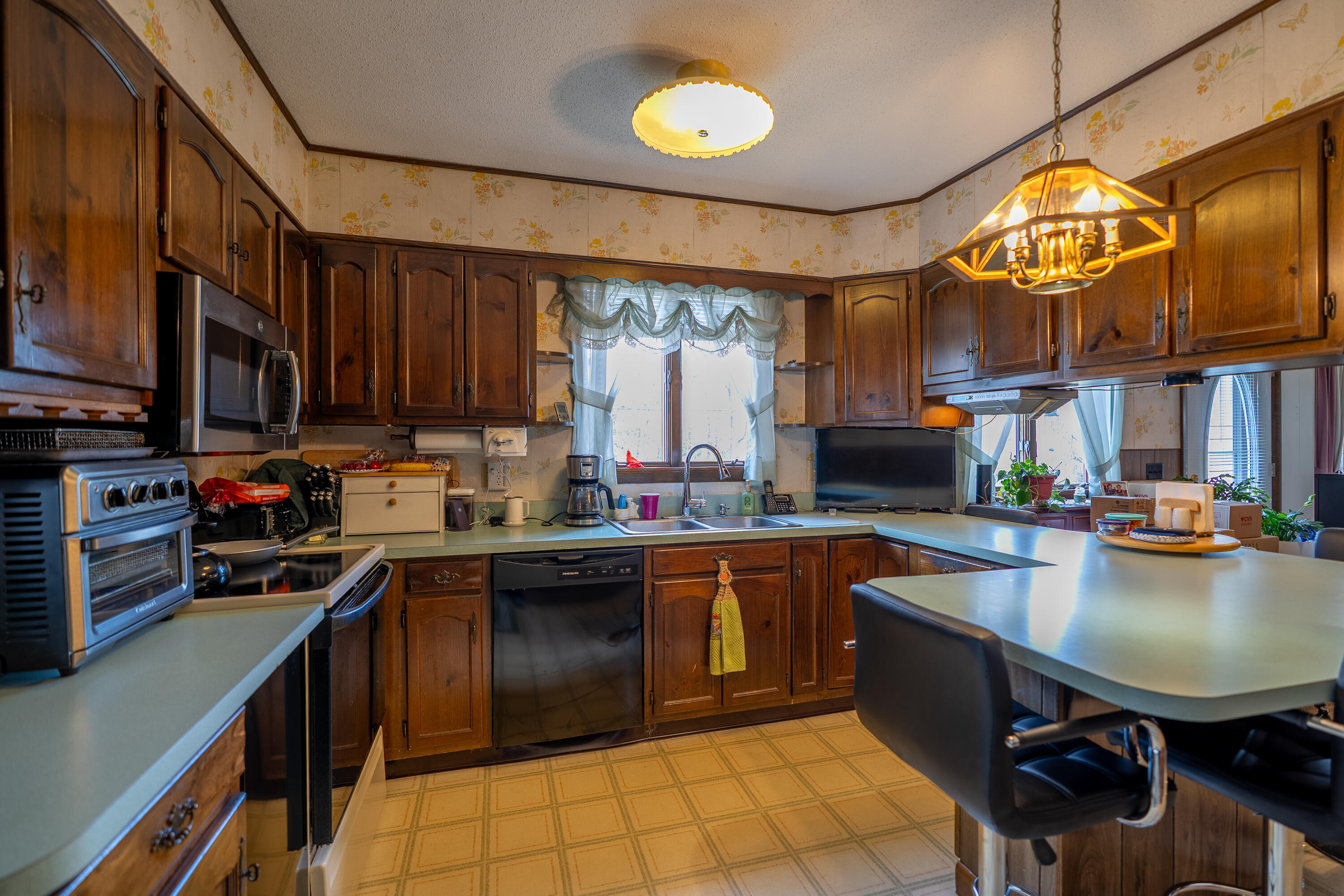 1522 Pushaw Road Glenburn ME 04401