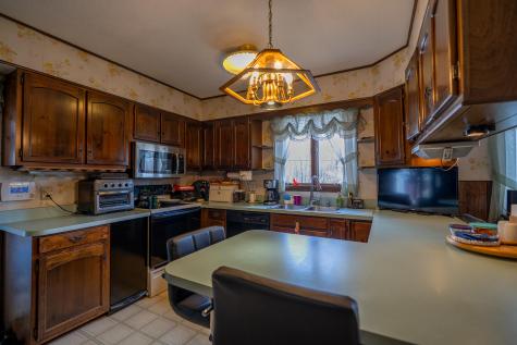 1522 Pushaw Road Glenburn ME 04401