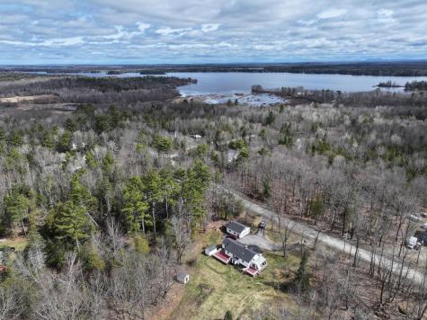 1522 Pushaw Road Glenburn ME 04401