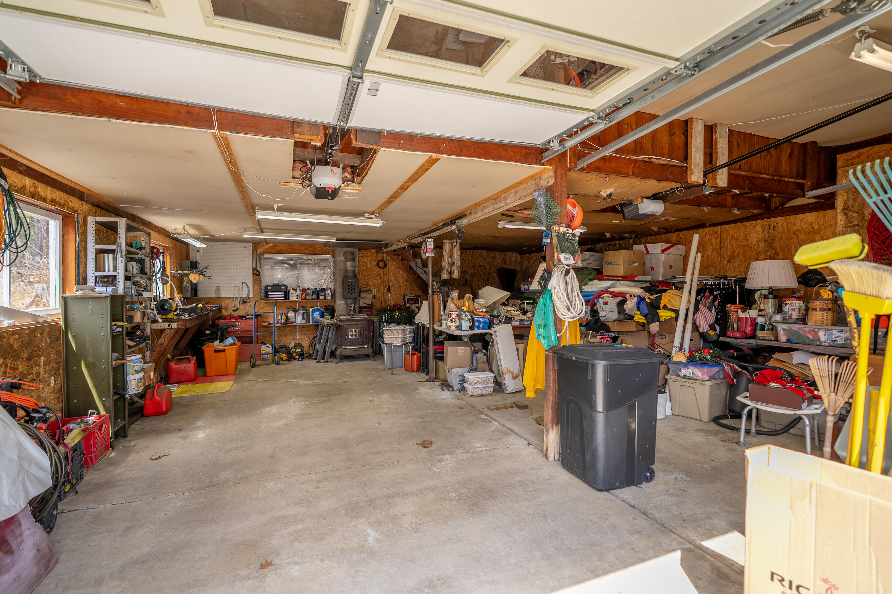 1522 Pushaw Road Glenburn ME 04401