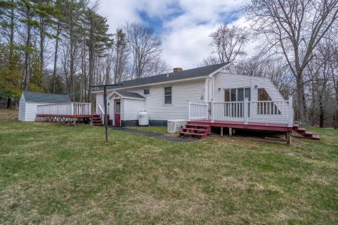 1522 Pushaw Road Glenburn ME 04401