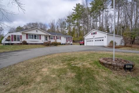 1522 Pushaw Road Glenburn ME 04401