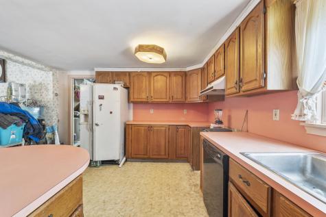 79 Harrison Avenue Gardiner ME 04345