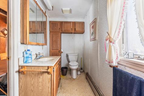 79 Harrison Avenue Gardiner ME 04345