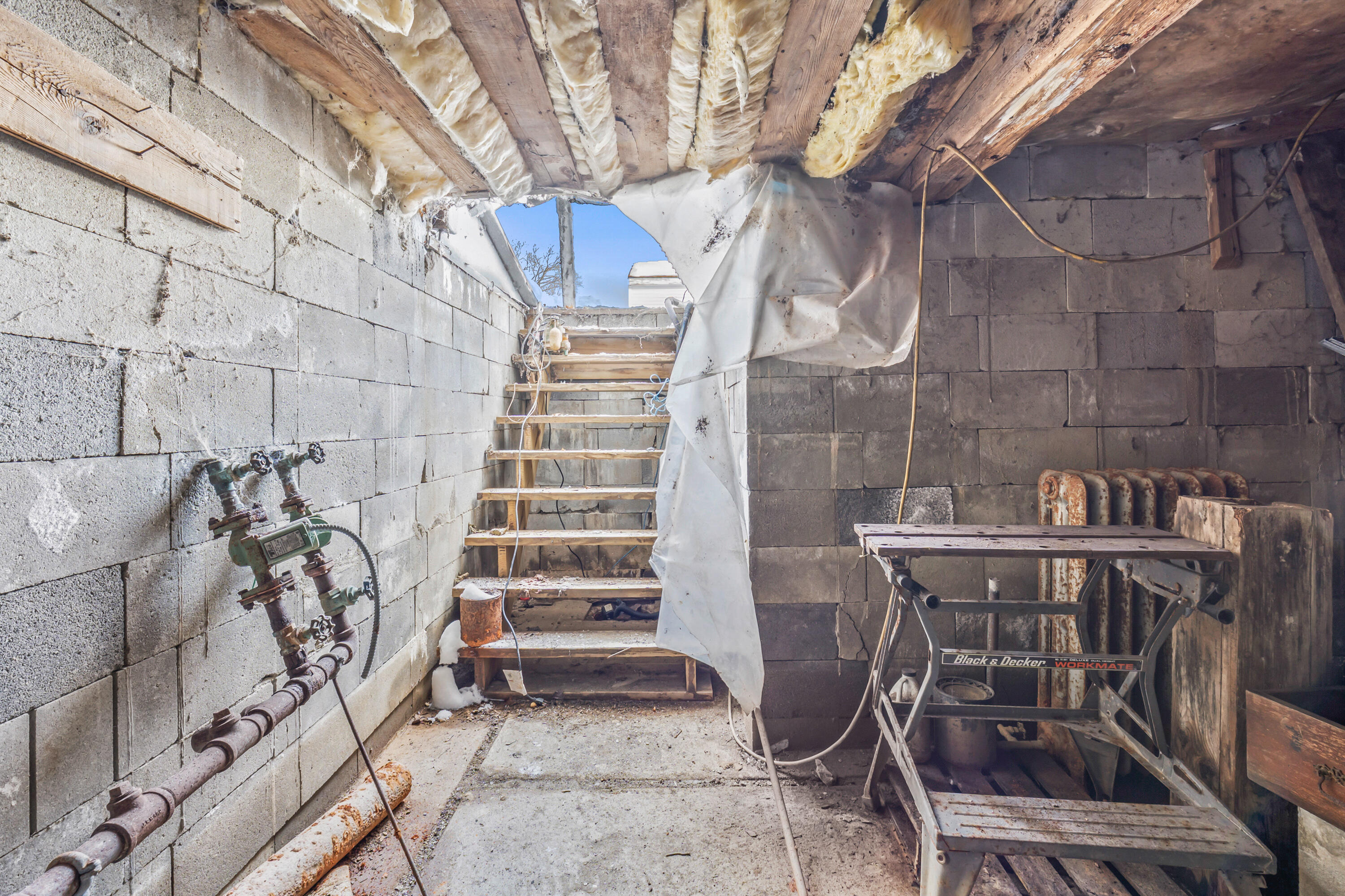 79 Harrison Avenue Gardiner ME 04345