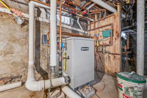 79 Harrison Avenue Gardiner ME 04345