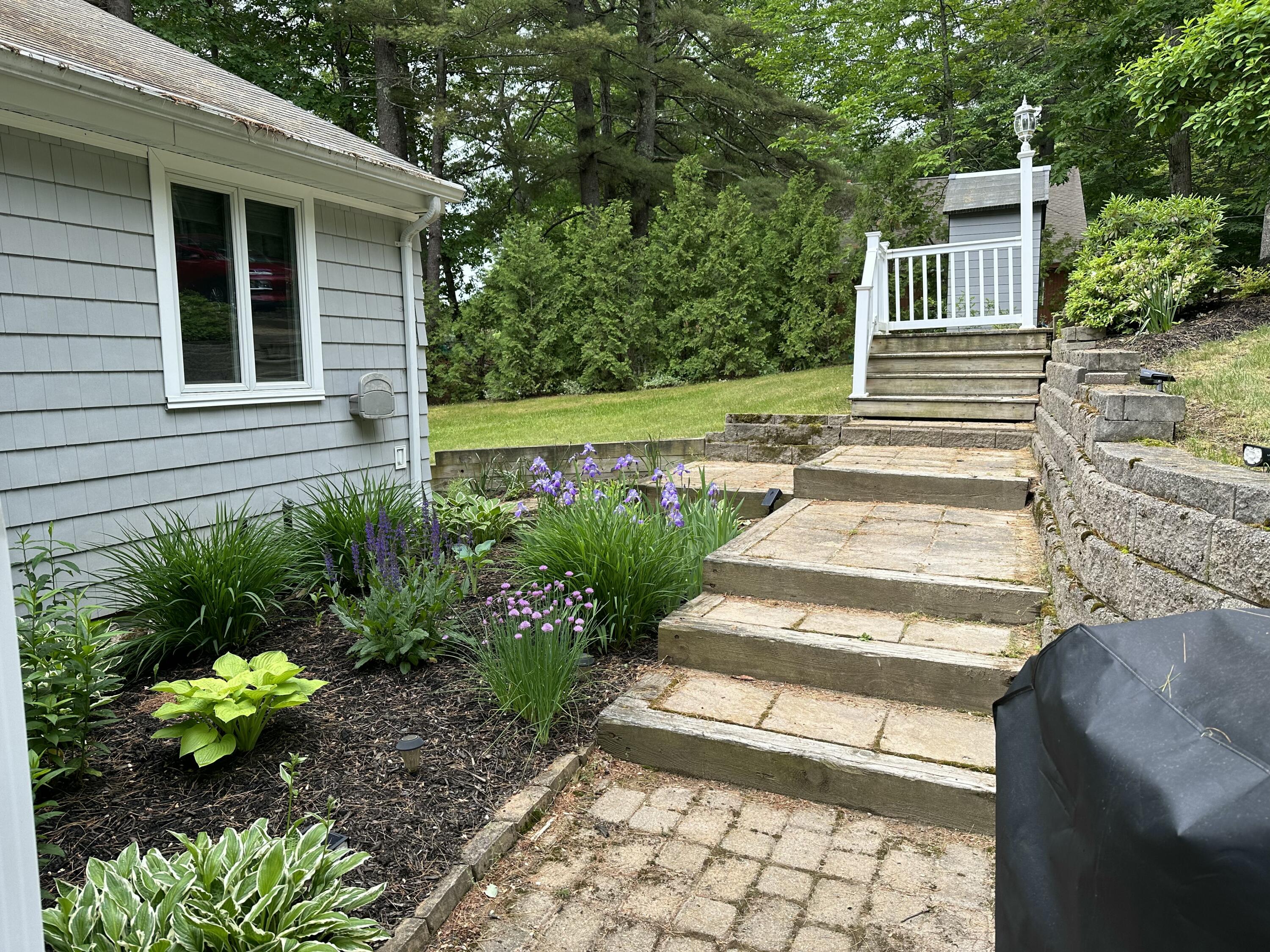 64 W Shore Drive Poland ME 04274