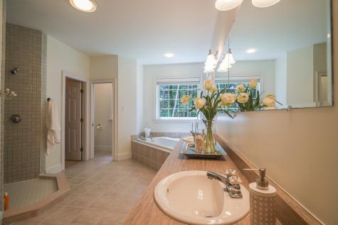 17 Village Brook Road Yarmouth ME 04096
