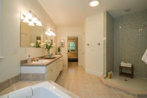 17 Village Brook Road Yarmouth ME 04096