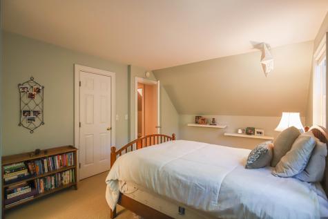 17 Village Brook Road Yarmouth ME 04096