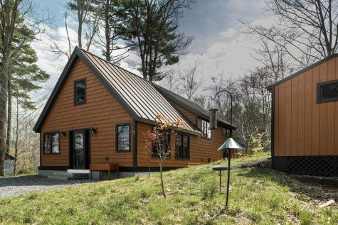 22 Oceanside Avenue W York ME 03909