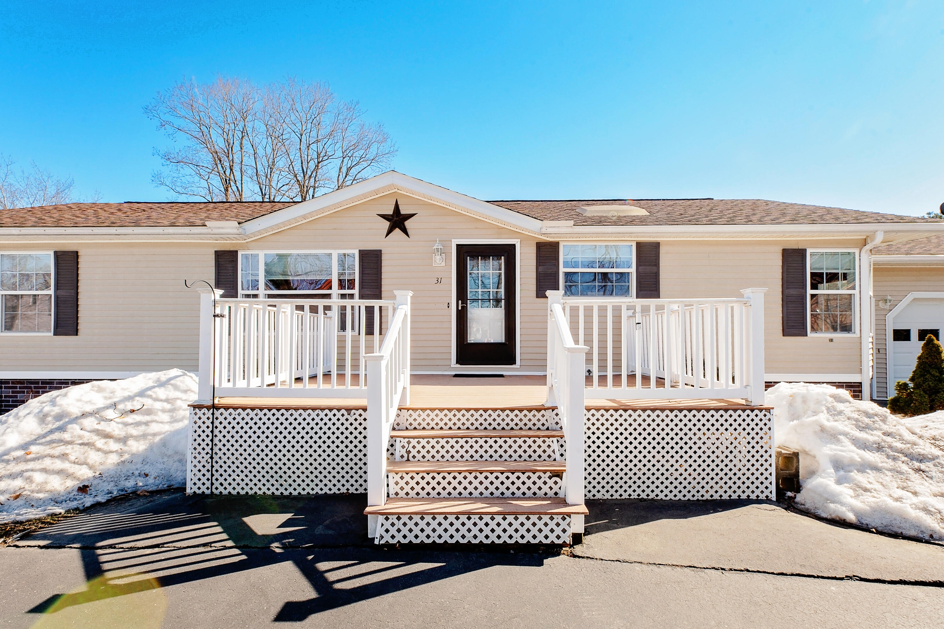 31 Pleasant Street Madison ME 04950