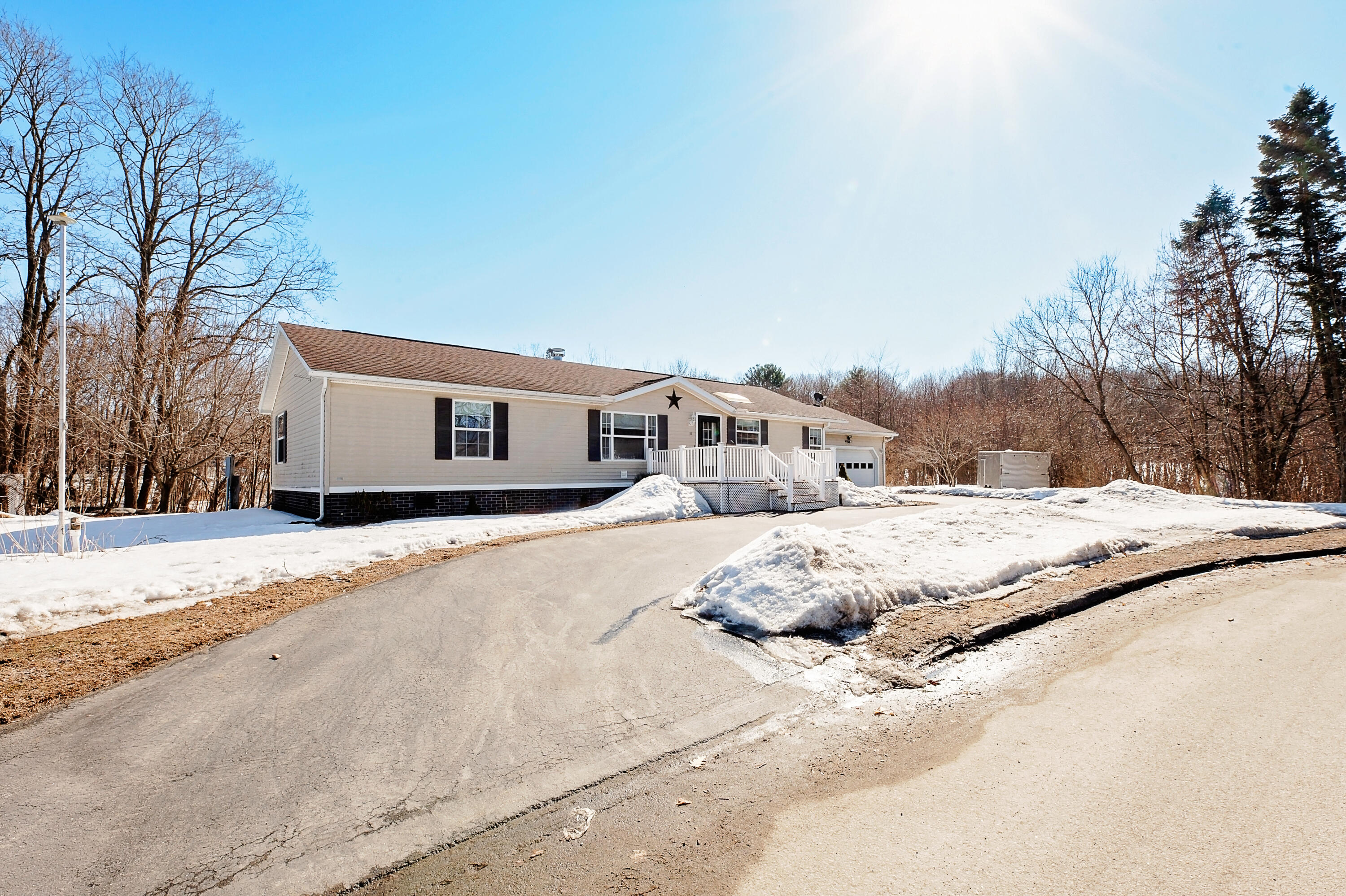 31 Pleasant Street Madison ME 04950