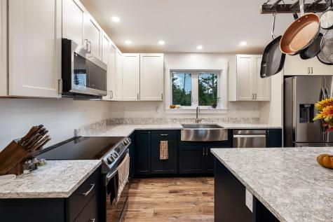 532 Reef Road Waldoboro ME 04572