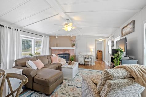 31 Sunrise Hill Berwick ME 03901