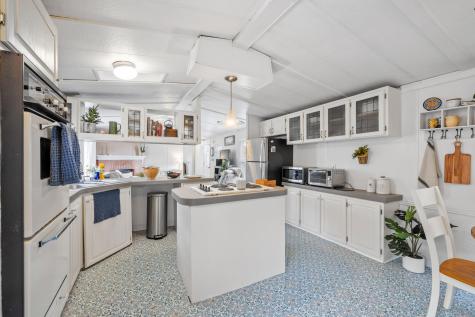 31 Sunrise Hill Berwick ME 03901