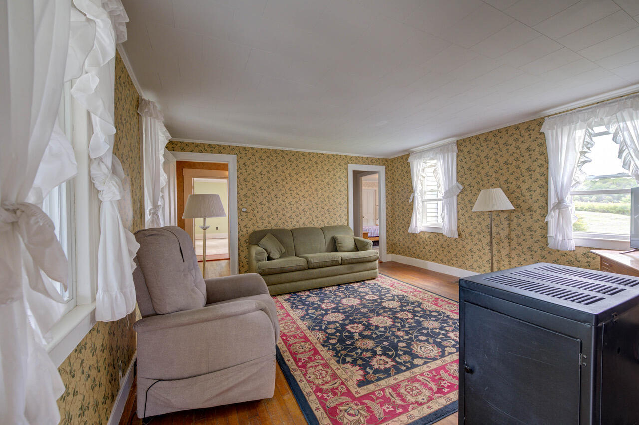 173 Kalers Corner Street Waldoboro ME 04572