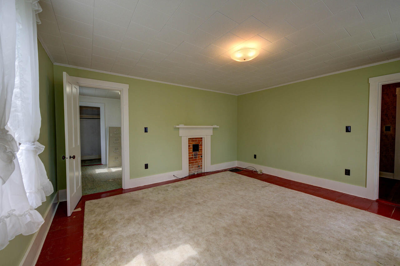 173 Kalers Corner Street Waldoboro ME 04572