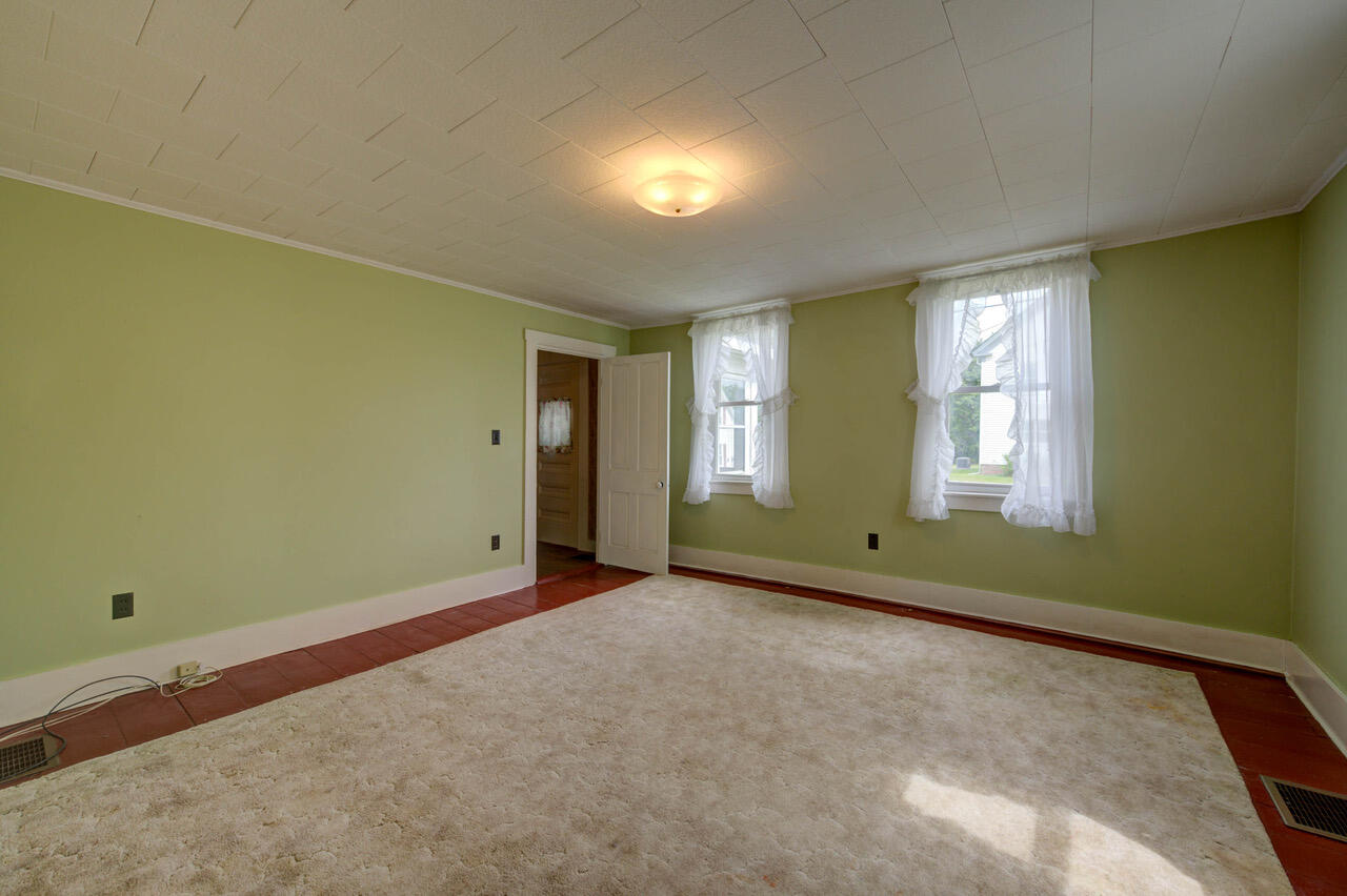 173 Kalers Corner Street Waldoboro ME 04572