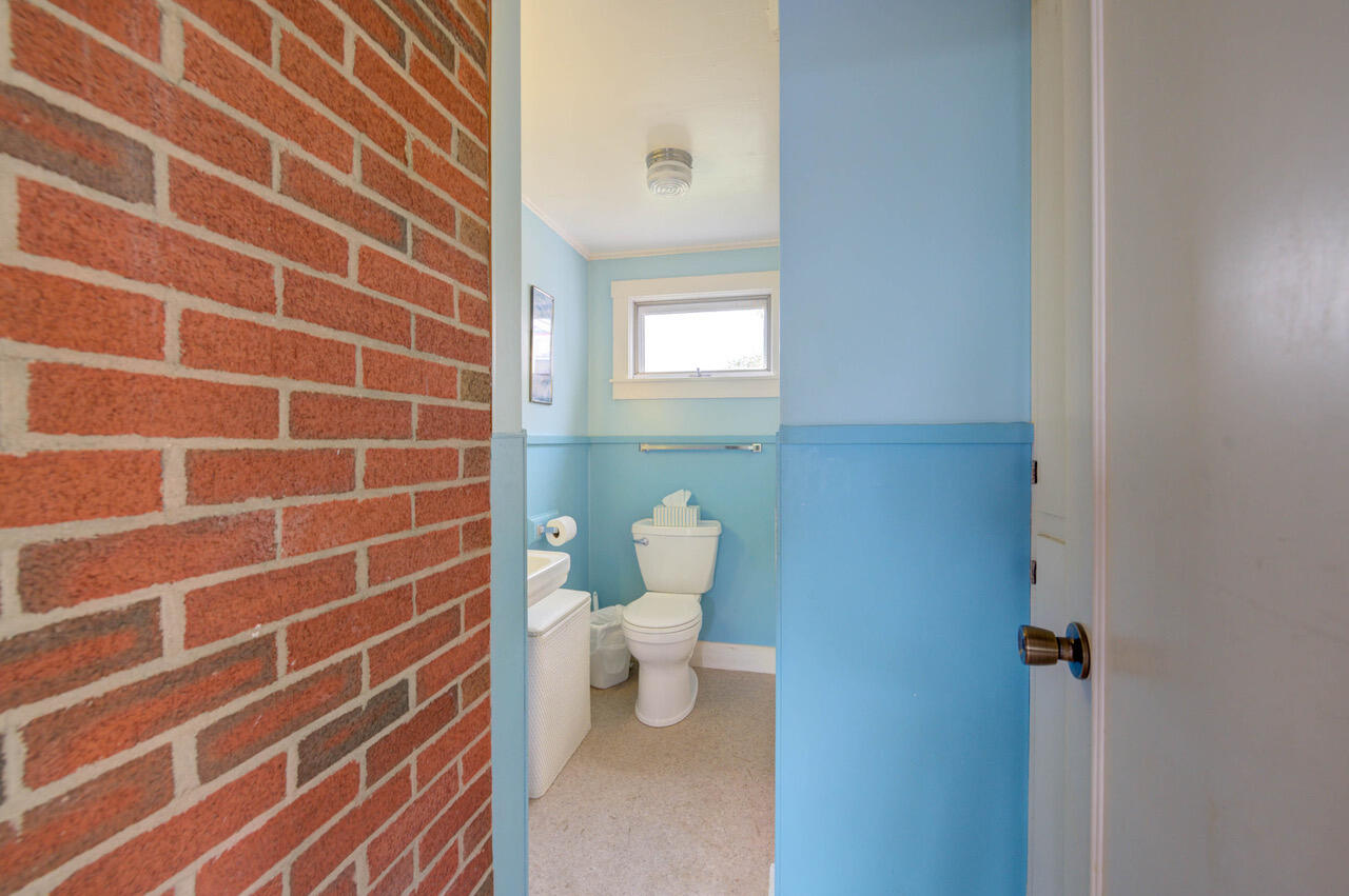 173 Kalers Corner Street Waldoboro ME 04572