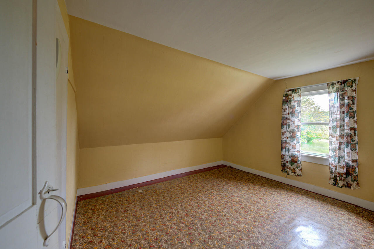 173 Kalers Corner Street Waldoboro ME 04572