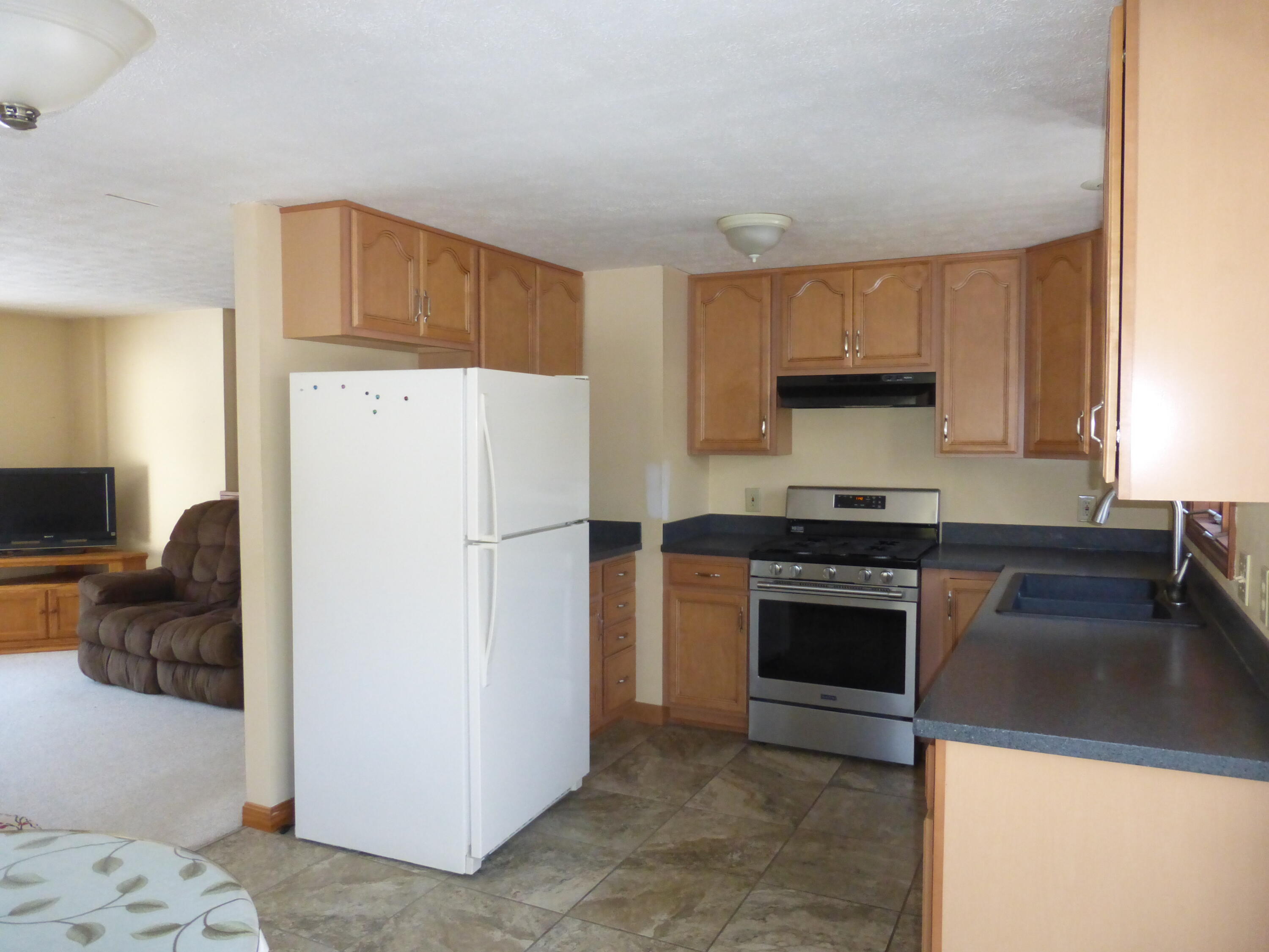 986 New County Road Dayton ME 04005