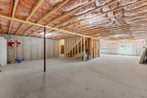 18 Hillside Drive Raymond ME 04071