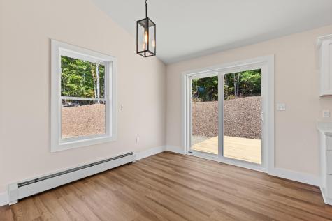 18 Hillside Drive Raymond ME 04071