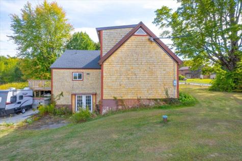 96 Blanchard Road Auburn ME 04210