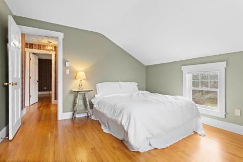 445 Manktown Road Waldoboro ME 04572