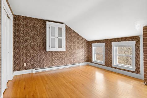 445 Manktown Road Waldoboro ME 04572