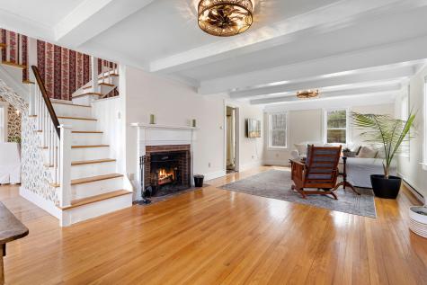 445 Manktown Road Waldoboro ME 04572