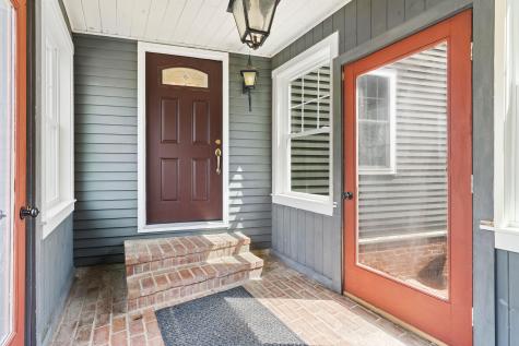 445 Manktown Road Waldoboro ME 04572