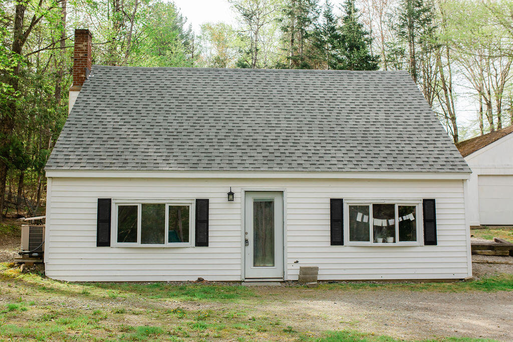 7 Upper Oak Point Road Winterport ME 04496