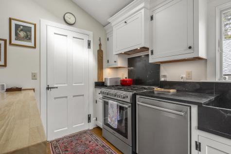 49 Tukey Lane Bristol ME 04541