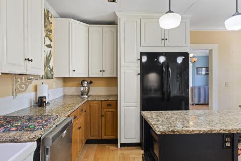 194 Oak Hill Road Auburn ME 04210