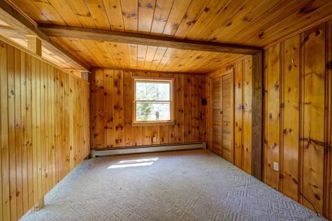 19 Pulpit Rock Road Raymond ME 04071