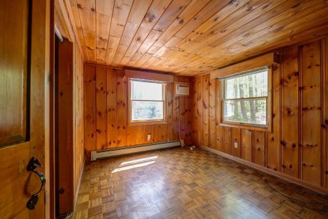 19 Pulpit Rock Road Raymond ME 04071