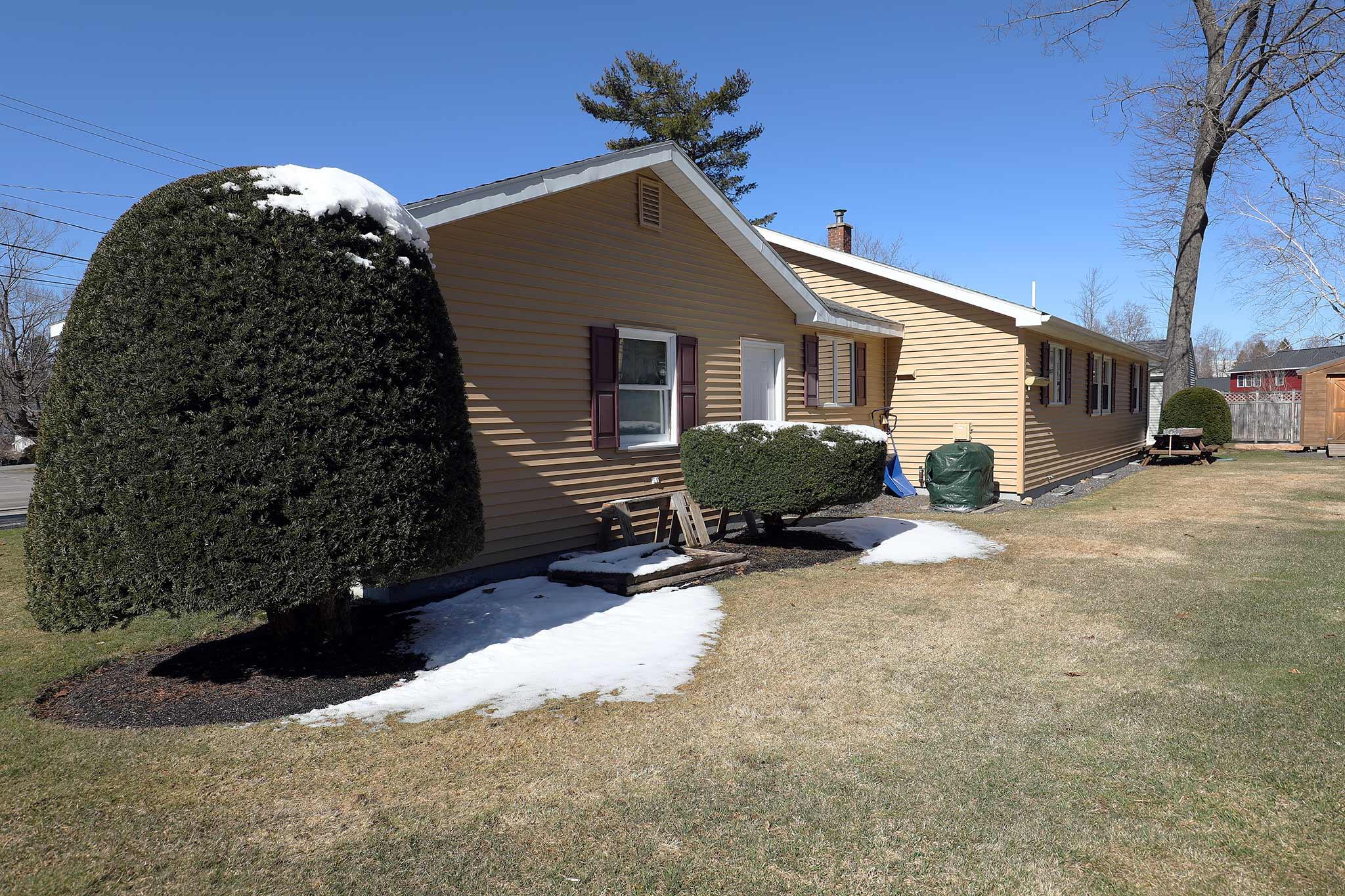 91 Townsend Road Augusta ME 04330