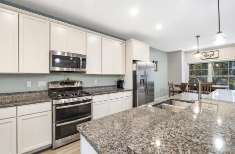 83 Hoyt Drive Monmouth ME 04259