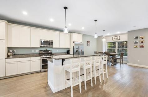 83 Hoyt Drive Monmouth ME 04259