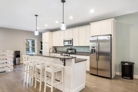 83 Hoyt Drive Monmouth ME 04259